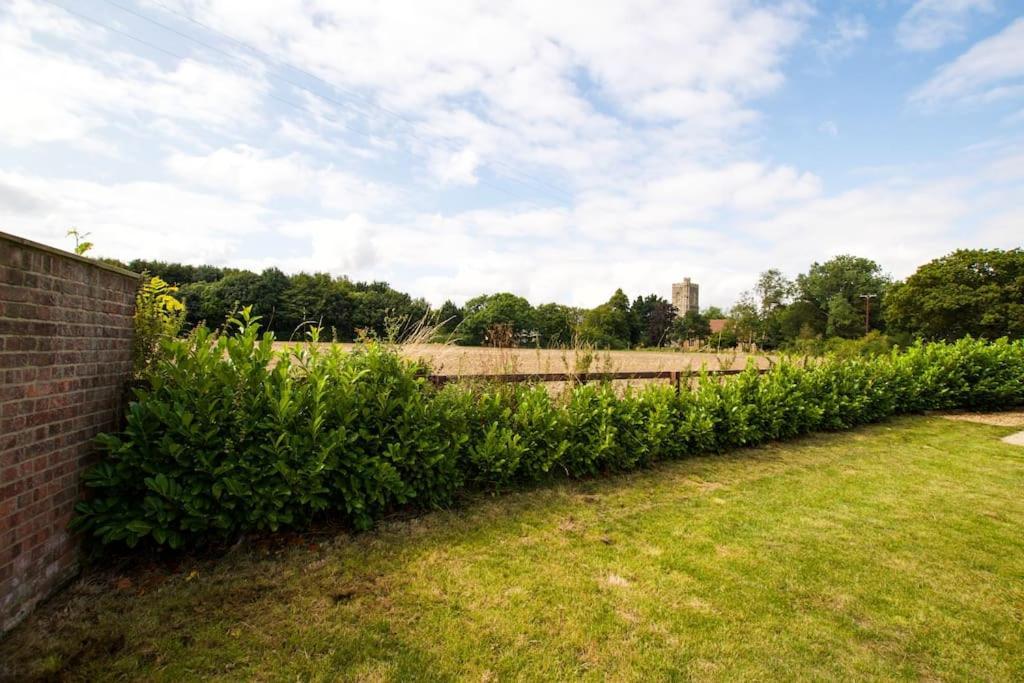 Spacious 5 Bed In The Countryside, Close To Frinton-On-Sea Kirby Cross Exterior foto